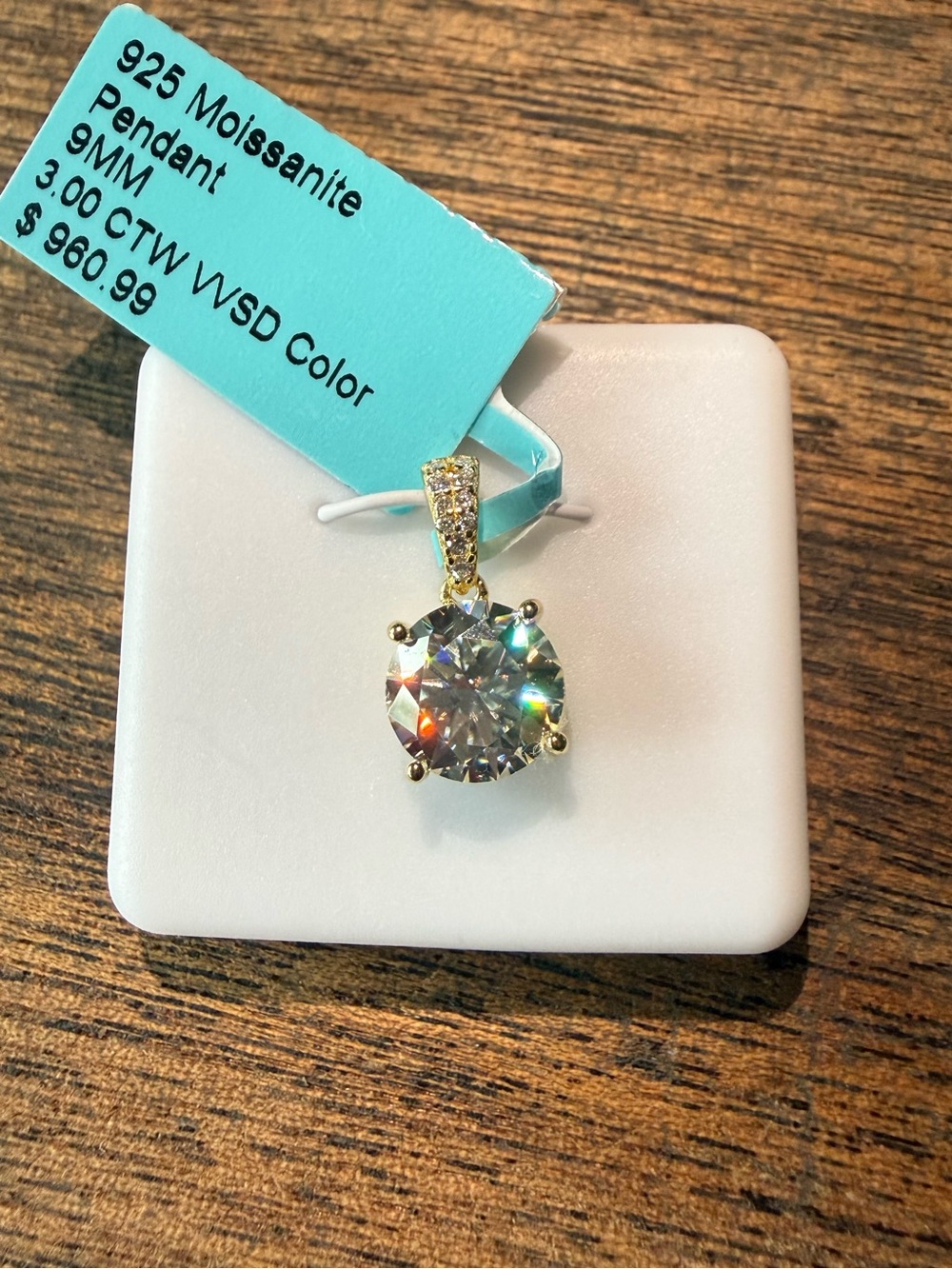 3 carats! STUNNING! Genuine 9mm Moissanite Pendant in 18c Gold/925 MSRP 960$!